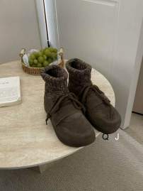 Picture of UGG Shoes _SKUUGGsz35-40J110919678